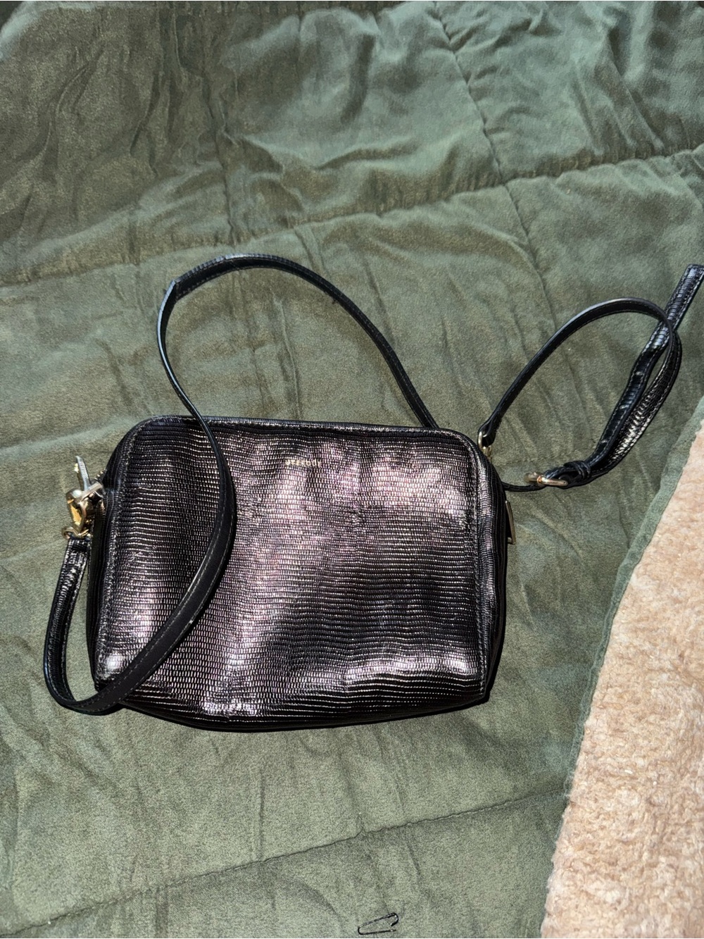 Uterque Leather crossbody bag